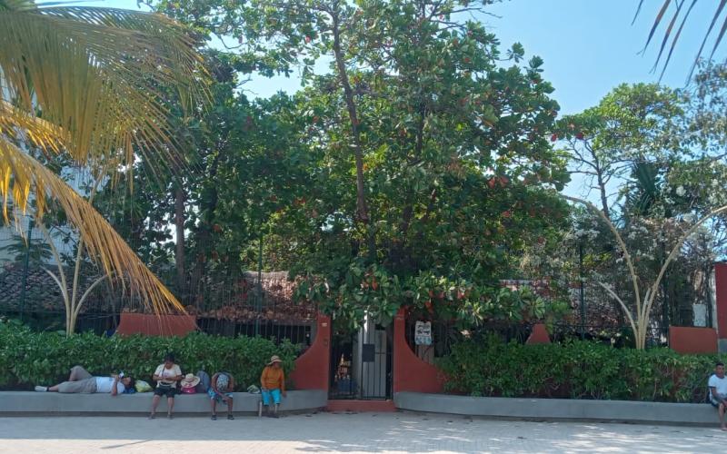 Casa La Playa Zihuatanejo.jpeg